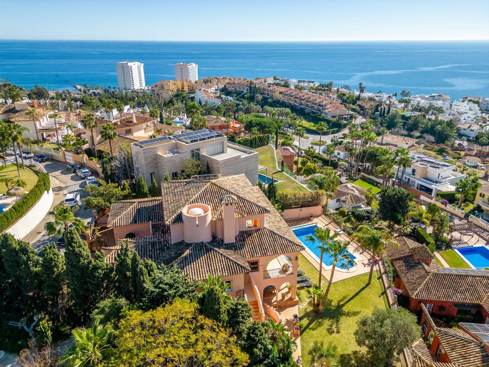Beachside Villa With Panoramic Sea Views Benalmádena Εξωτερικό φωτογραφία
