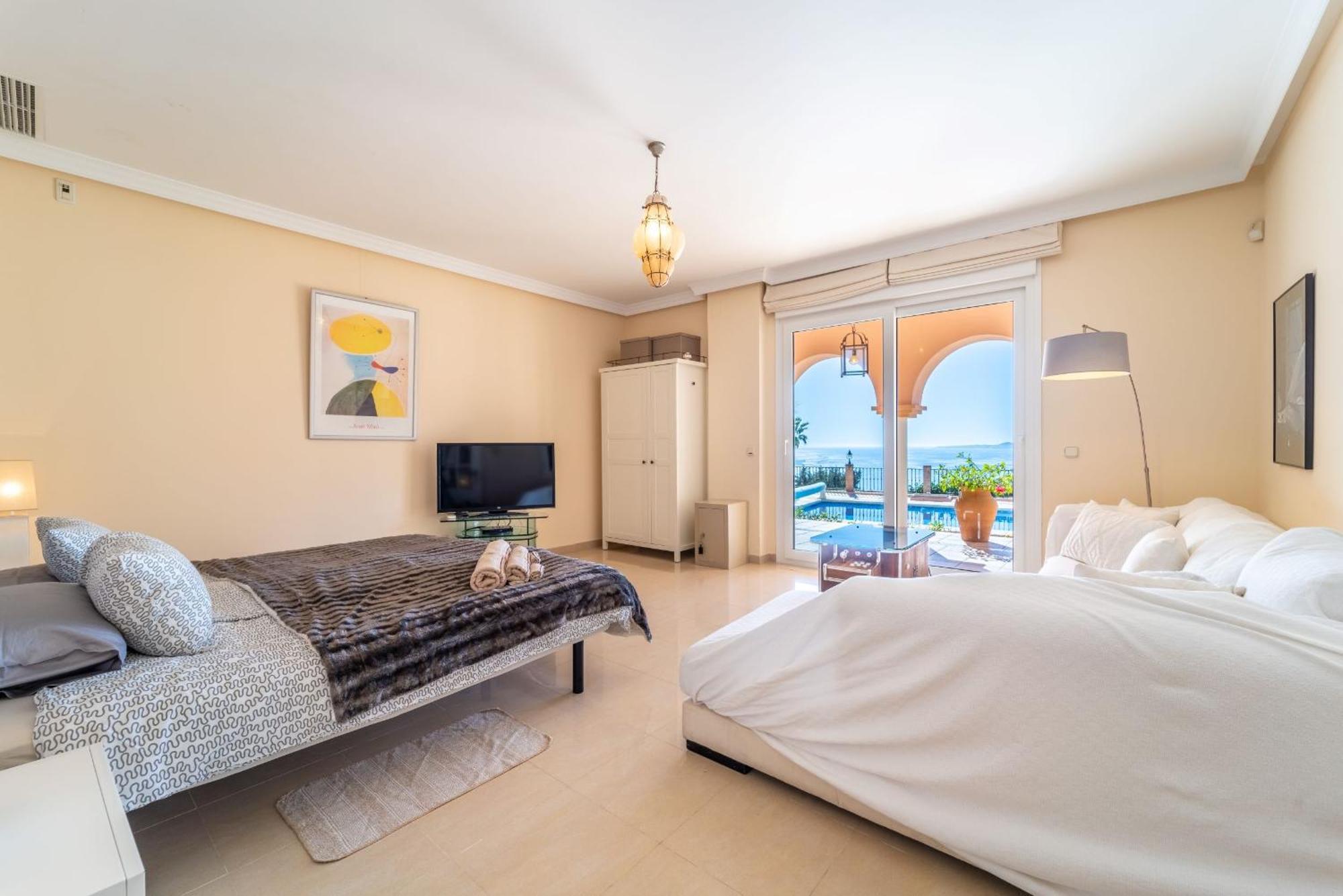 Beachside Villa With Panoramic Sea Views Benalmádena Εξωτερικό φωτογραφία