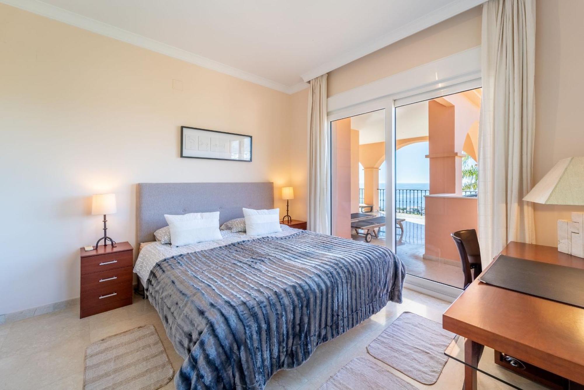 Beachside Villa With Panoramic Sea Views Benalmádena Εξωτερικό φωτογραφία
